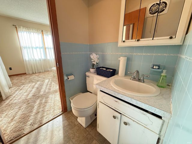 1326 N Vincennes Avenue, Petersburg, IN 47567