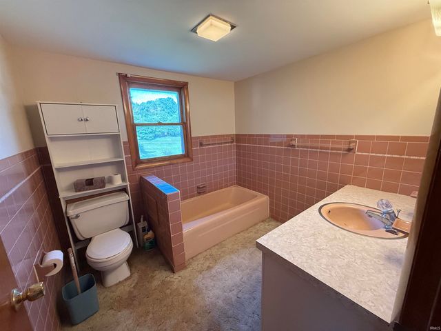 1326 N Vincennes Avenue, Petersburg, IN 47567