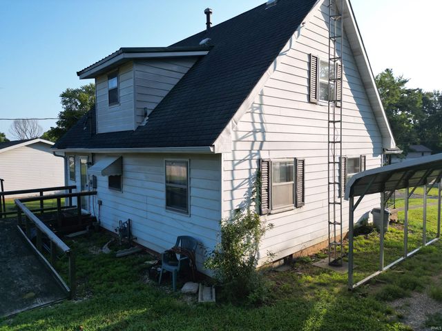 1326 N Vincennes Avenue, Petersburg, IN 47567