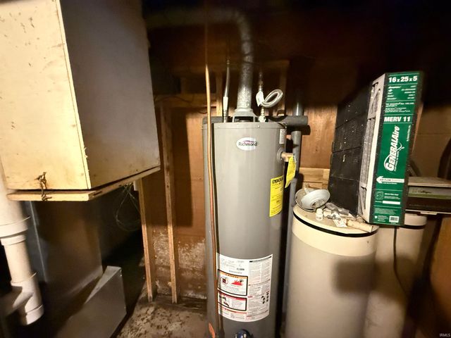 1326 N Vincennes Avenue, Petersburg, IN 47567