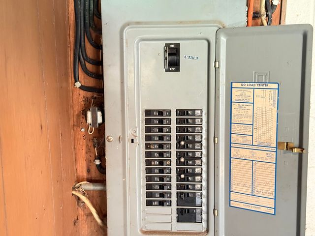 1326 N Vincennes Avenue, Petersburg, IN 47567