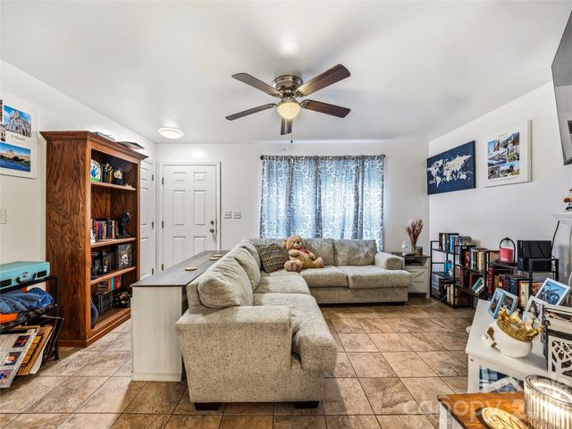 214 Short Michigan Avenue, Asheville, NC 28806