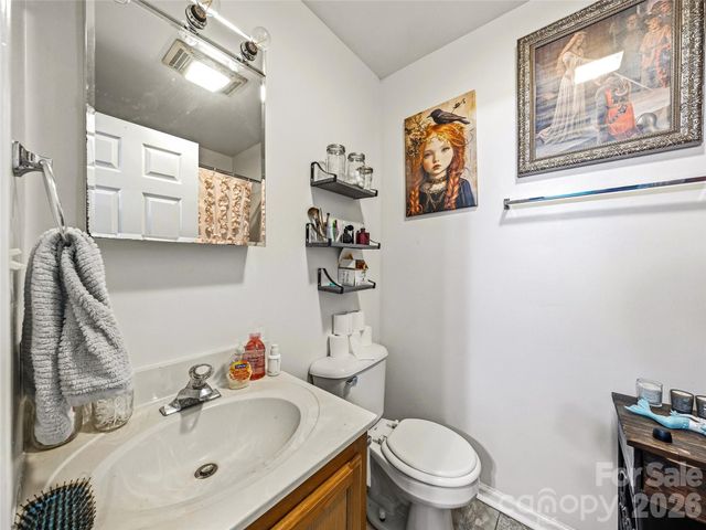 214 Short Michigan Avenue, Asheville, NC 28806