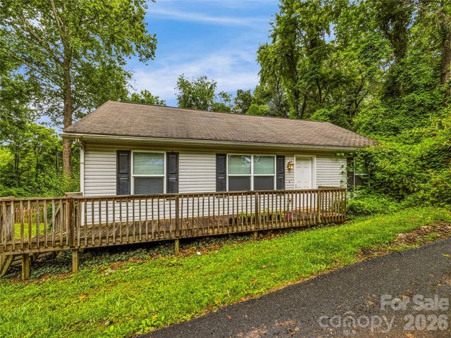 214 Short Michigan Avenue, Asheville, NC 28806