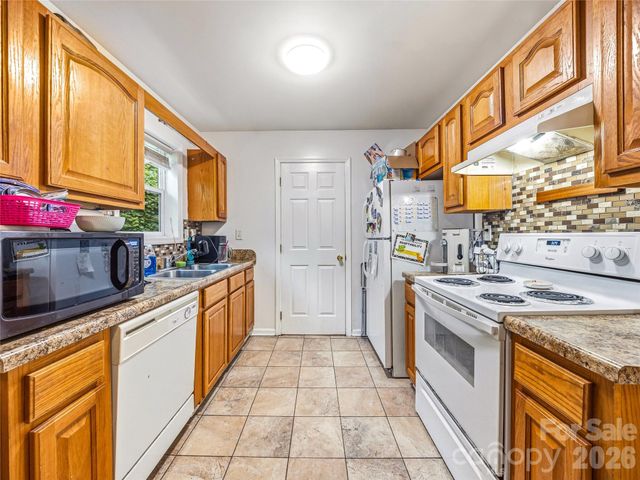 214 Short Michigan Avenue, Asheville, NC 28806