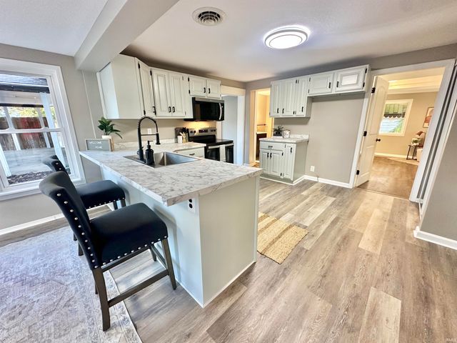 119 W Short Street, Sweetser, IN 46987