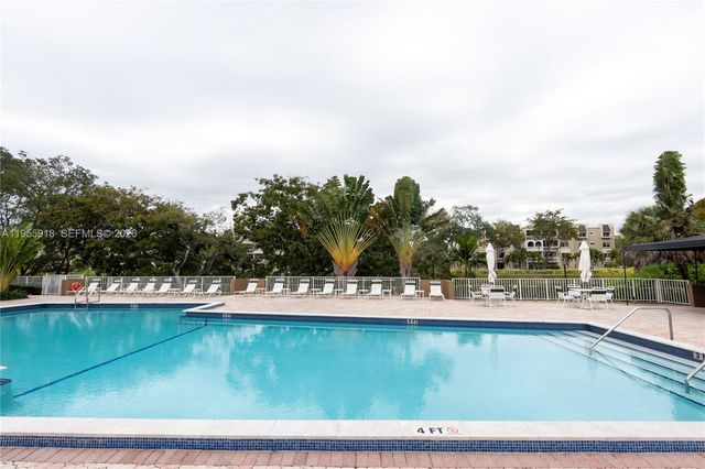 7743 SW 86th St D-227, Miami, FL 33143