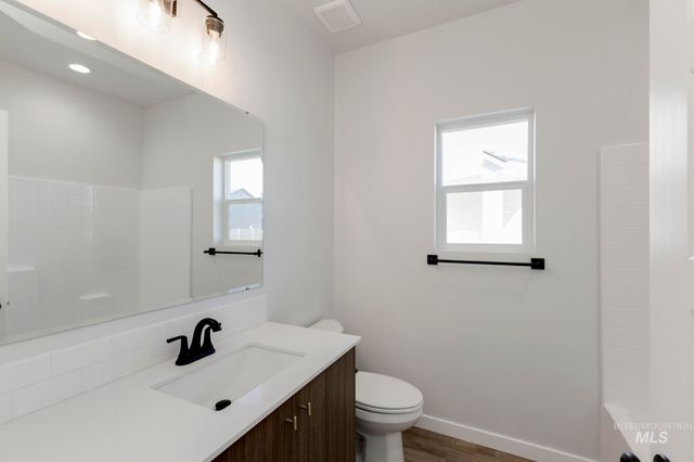 2459 N Silver Wolf Ave, Star, ID 83669