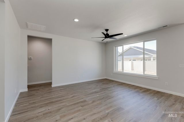 2459 N Silver Wolf Ave, Star, ID 83669