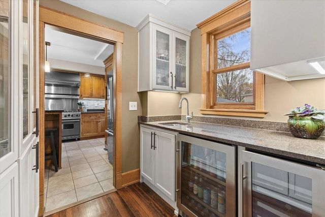 1216 Main STREET, Racine, WI 53403