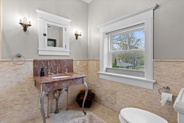 1216 Main STREET, Racine, WI 53403