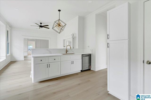 1524 33RD AVENUE N, Birmingham, AL 35207