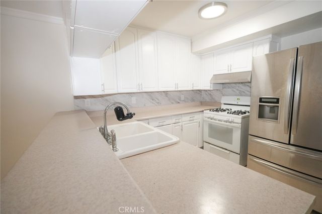 16600 Seville C, Fontana, CA 92335