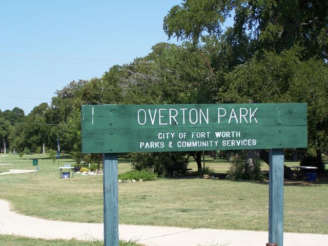 4104 Hartwood Drive, Fort Worth, TX 76109