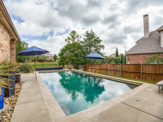 301 Foxcroft Lane, Keller, TX 76248