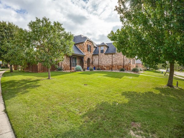 301 Foxcroft Lane, Keller, TX 76248