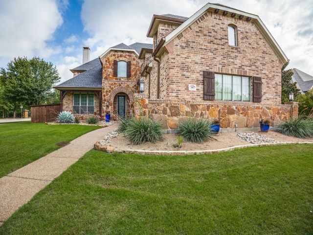 301 Foxcroft Lane, Keller, TX 76248