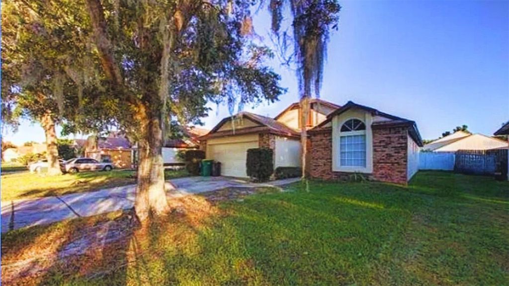 4854 KINGSTON CIRCLE, Kissimmee, FL 34746