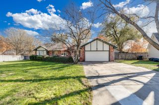 144 S Muirfield Cir, Wichita, KS 67209