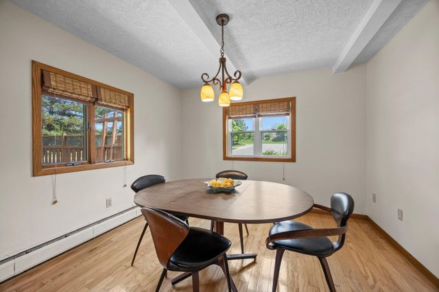 107 Hallam Avenue S, Mahtomedi, MN 55115