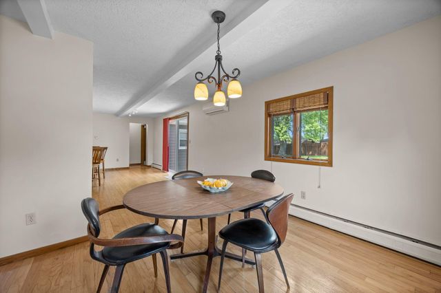107 Hallam Avenue S, Mahtomedi, MN 55115
