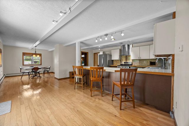 107 Hallam Avenue S, Mahtomedi, MN 55115