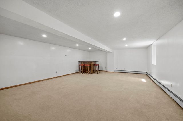 107 Hallam Avenue S, Mahtomedi, MN 55115
