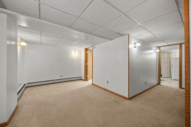 107 Hallam Avenue S, Mahtomedi, MN 55115