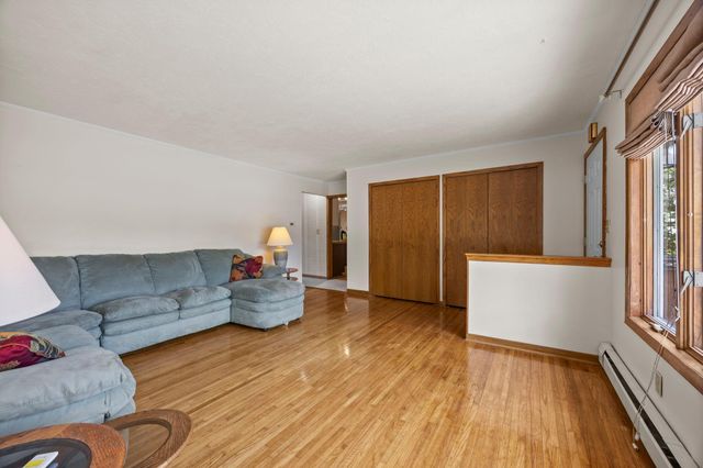 107 Hallam Avenue S, Mahtomedi, MN 55115
