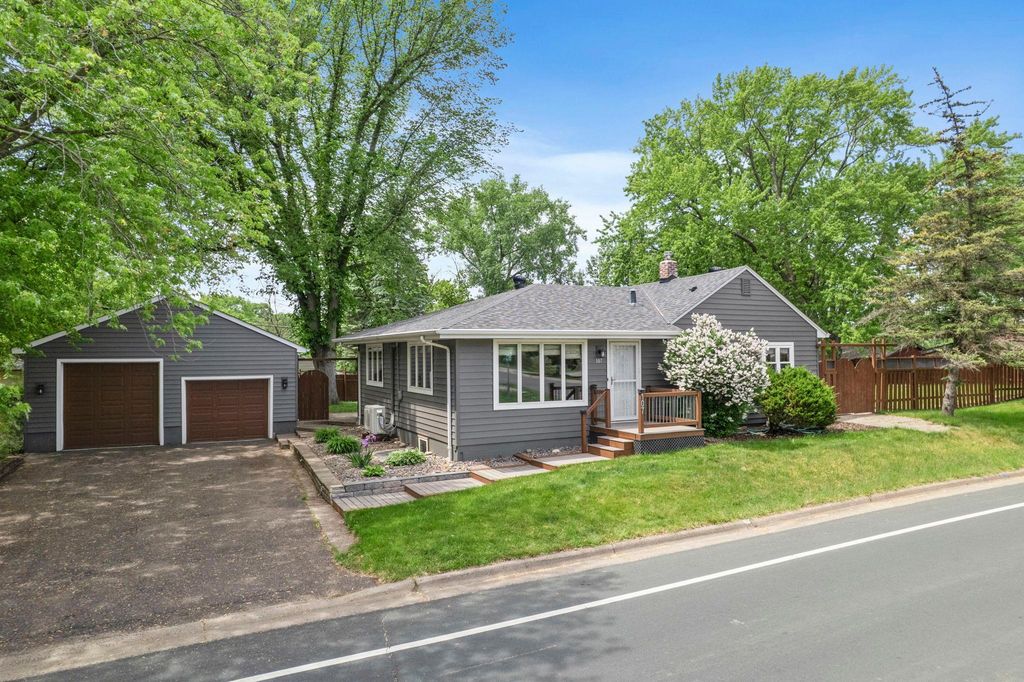107 Hallam Avenue S, Mahtomedi, MN 55115