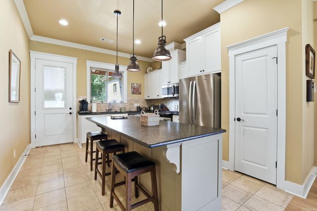 608 Cottage Lane, Benton, AR 72019