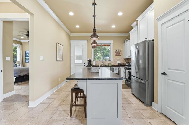 608 Cottage Lane, Benton, AR 72019