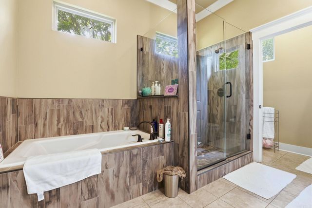 608 Cottage Lane, Benton, AR 72019