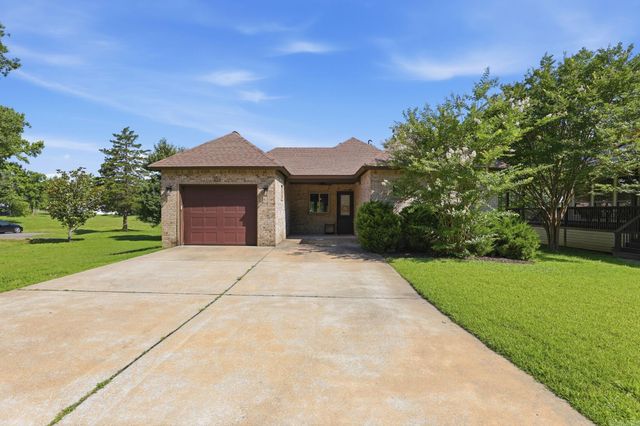608 Cottage Lane, Benton, AR 72019