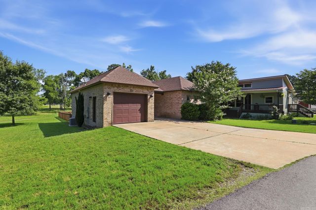 608 Cottage Lane, Benton, AR 72019