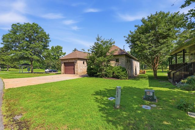 608 Cottage Lane, Benton, AR 72019
