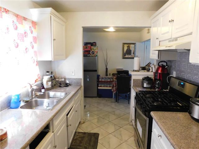 1000 N Mountain View, San Bernardino, CA 92410