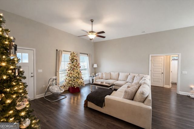 111 Old Auburn Lane, Brooklet, GA 30415