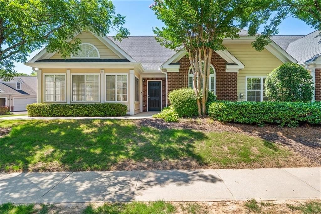 1305 Village Lane, Roswell, GA 30075