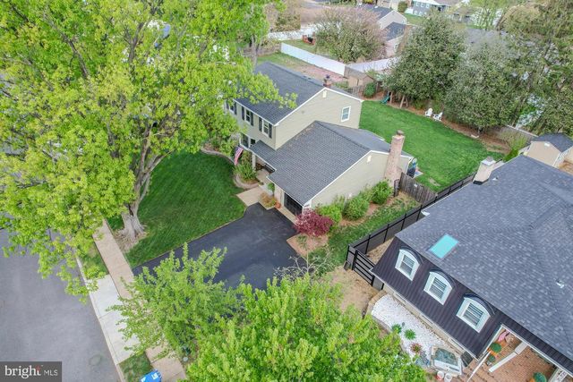 7 STRATHMORE DR, Cherry Hill, NJ 08003