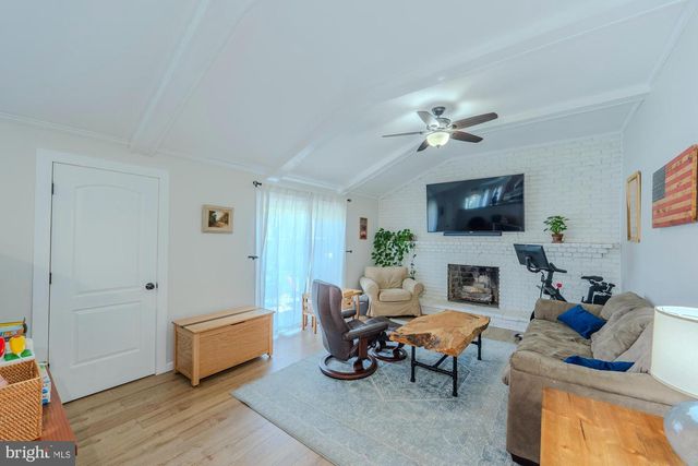 7 STRATHMORE DR, Cherry Hill, NJ 08003