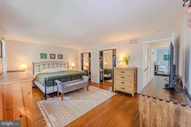 7 STRATHMORE DR, Cherry Hill, NJ 08003