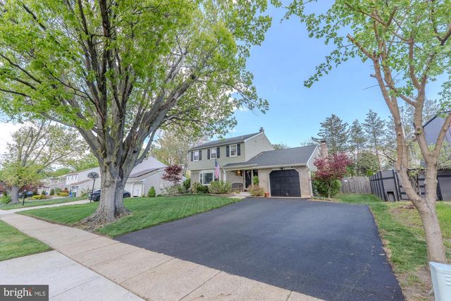 7 STRATHMORE DR, Cherry Hill, NJ 08003