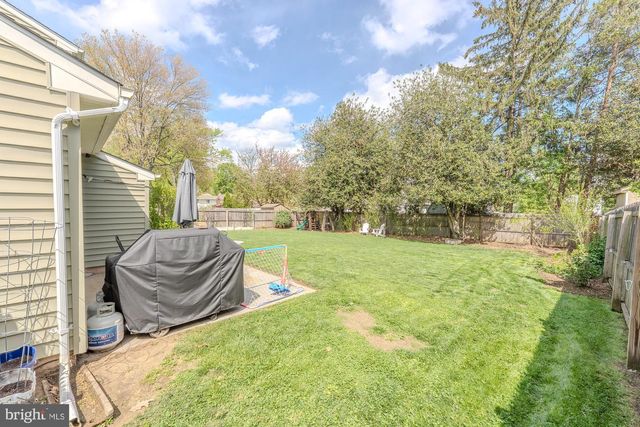 7 STRATHMORE DR, Cherry Hill, NJ 08003