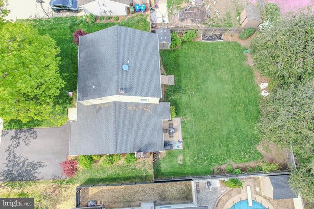 7 STRATHMORE DR, Cherry Hill, NJ 08003