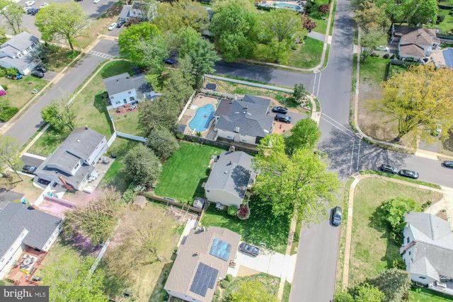 7 STRATHMORE DR, Cherry Hill, NJ 08003