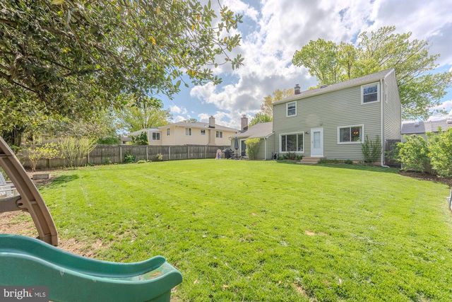 7 STRATHMORE DR, Cherry Hill, NJ 08003