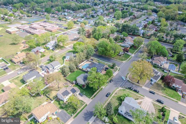 7 STRATHMORE DR, Cherry Hill, NJ 08003