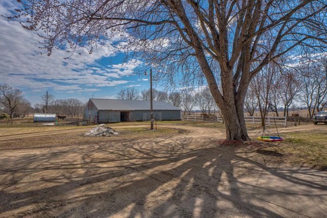 1873 US Highway 12, Hammond, WI 54015