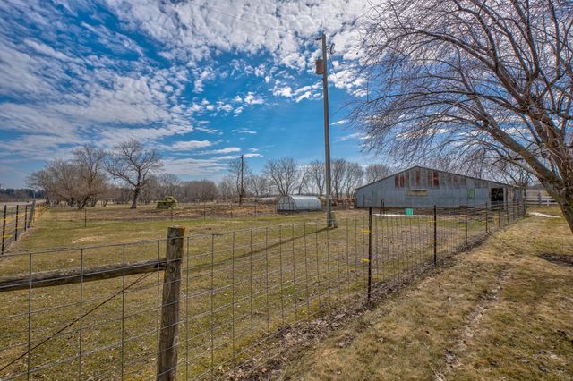 1873 US Highway 12, Hammond, WI 54015